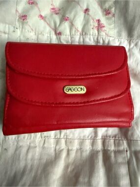 Vintage 1980’s Sasson Faux Leather Women’s Wallet